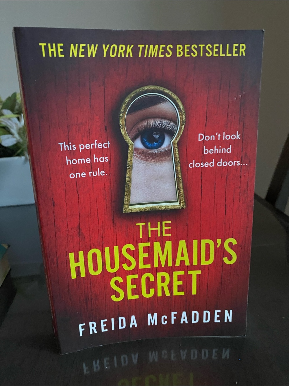 The Housemaid’s Secret Books by Freida McFadden fiction thriller